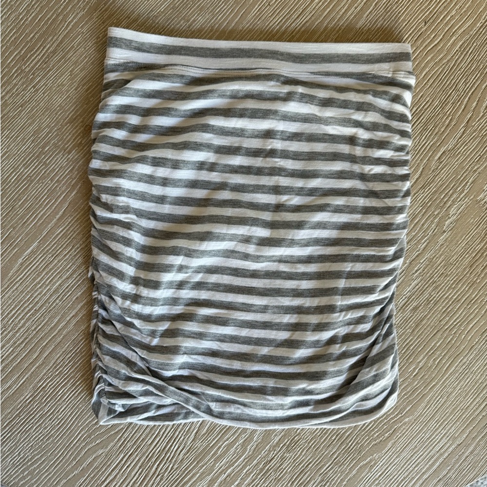 Splendid Gray & White Ruched fitted mini skirt, Small